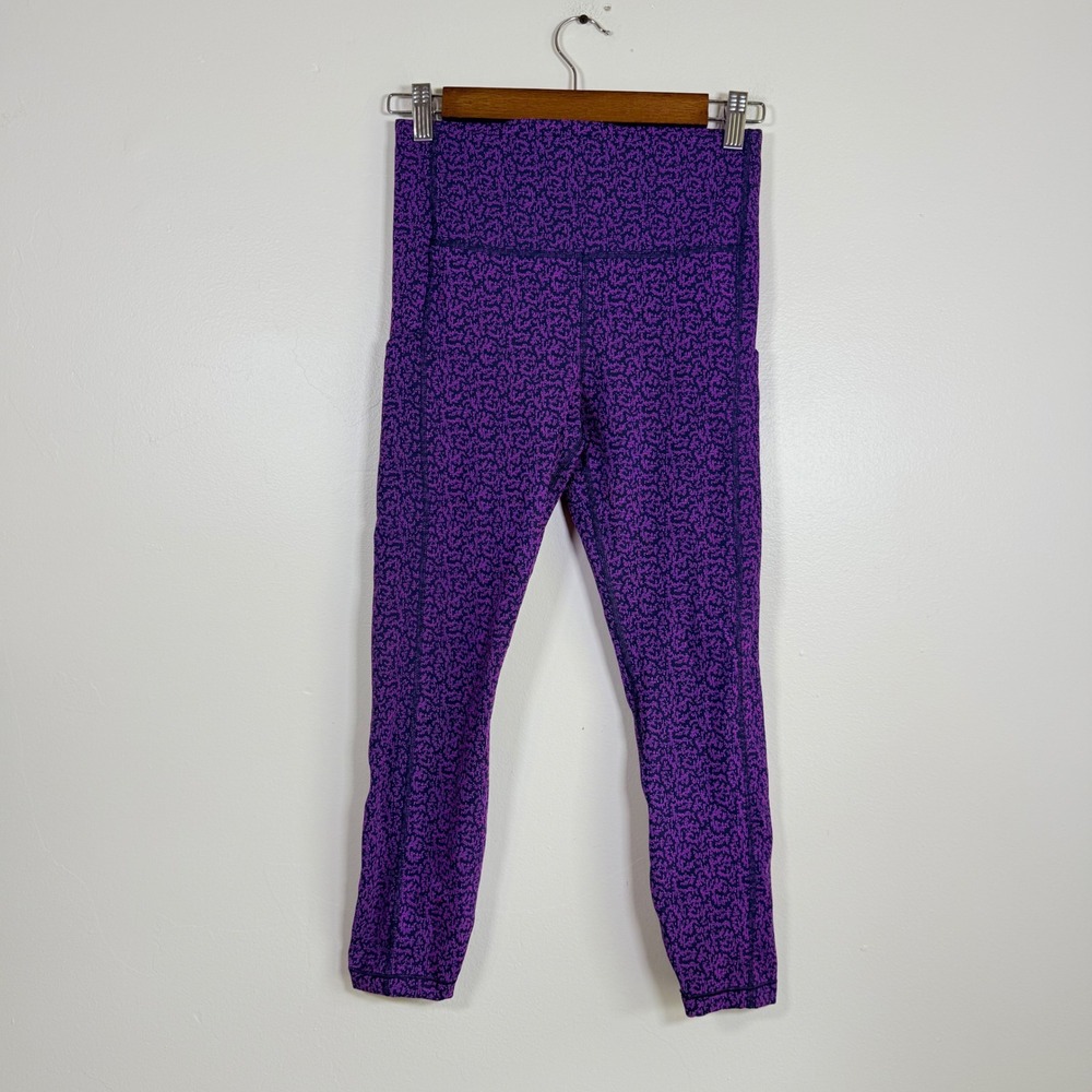 Athleta Ultimate Stash Pocket Textured 7/8 Tight Leggings Size S Purple